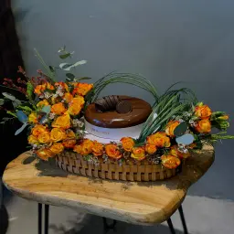 سلة كيك وورد